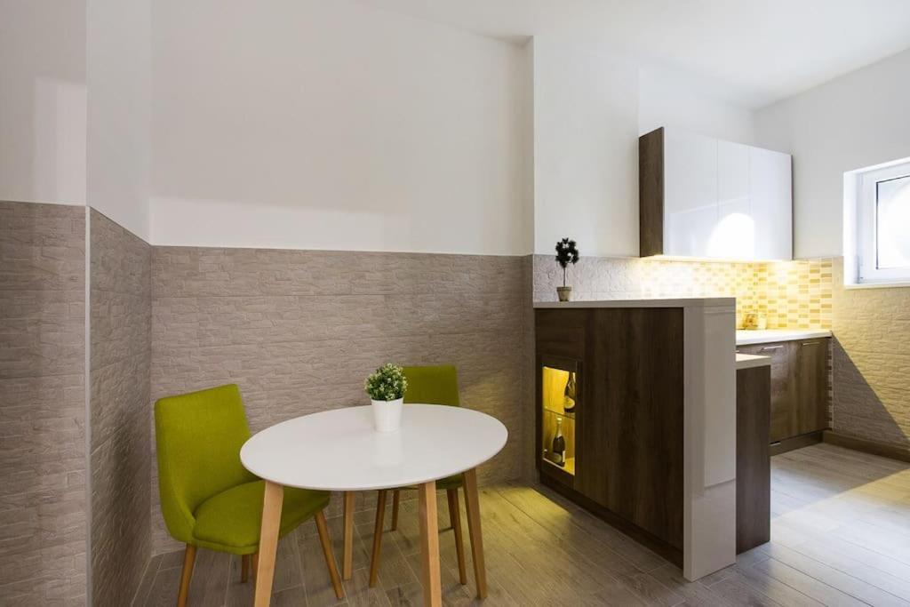 Hedonist-belgrade Nest * Belgrade