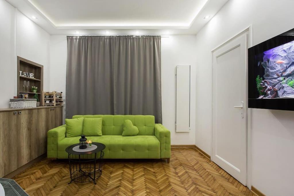 Hedonist-belgrade Nest Apartment